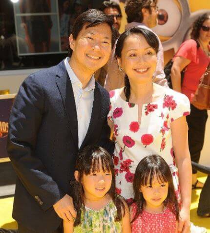Zooey Joeng with her father Ken Joeng, mother Tran Ho and twin sister Alexa Jeong.